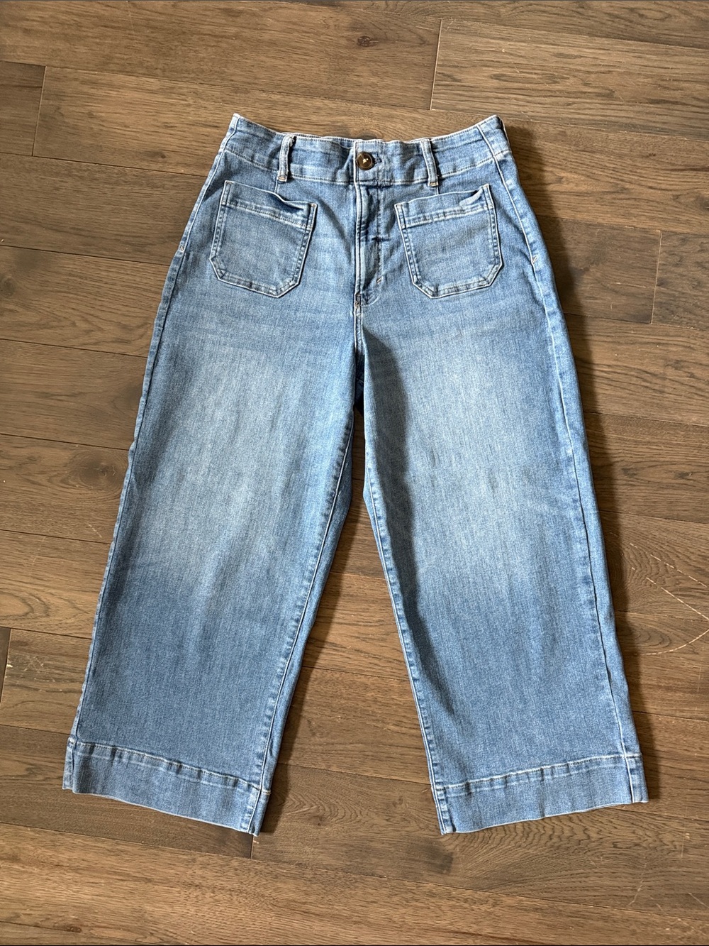 a.n.a Light Wash Wide Leg Crop Jeans